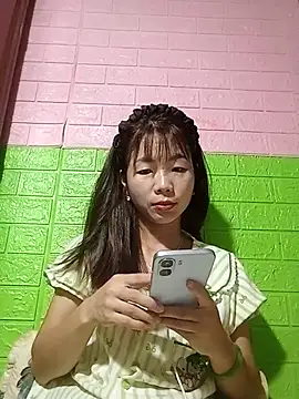 AmyLinee01 online show from 4, 6, 2026