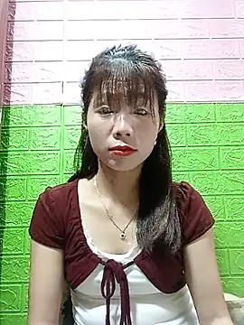 Snapshot of AmyLinee01 chatting on 5, 7, 2026 AmyLinee01 online show from 5, 7, 2026