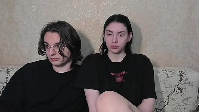Snapshot of muuur_love231 chatting on 9, 4, 2026 muuur love231 online show from 9, 4, 2026