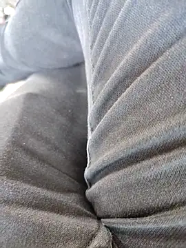 Snapshot of roselover2222 chatting on 2, 4, 2026 roselover2222 online show from 2, 4, 2026