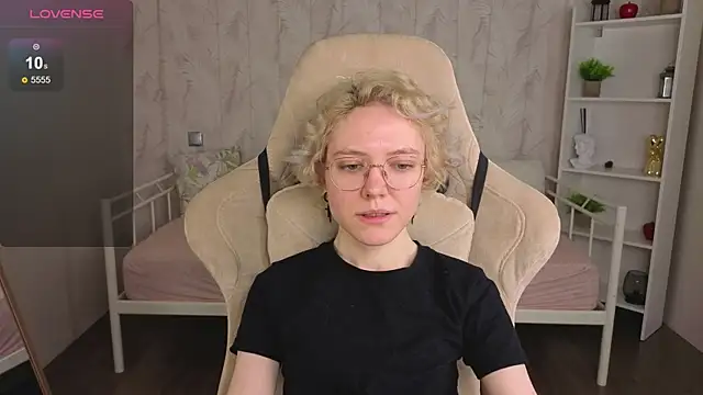 Snapshot of HottoKori chatting on 25, 5, 2026 HottoKori online show from 25, 5, 2026