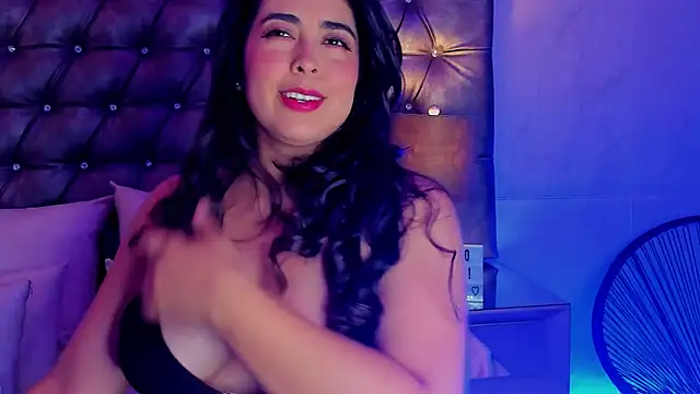Sofia-Venegas online show from 6, 5, 2026