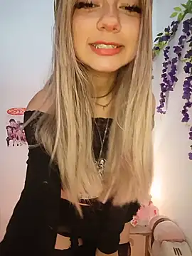 Snapshot of saki_nyanwn chatting on 3, 7, 2026 saki nyanwn online show from 3, 7, 2026