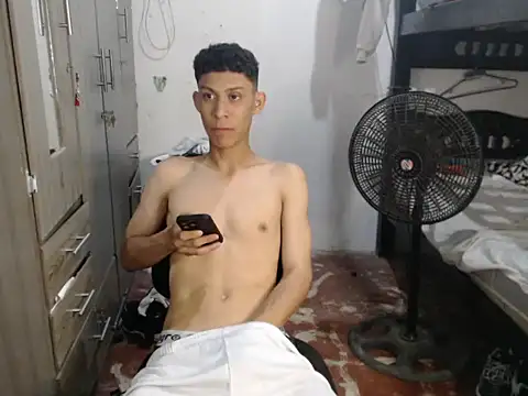 Snapshot of mastercum28 chatting on 21, 5, 2026 mastercum28 online show from 21, 5, 2026
