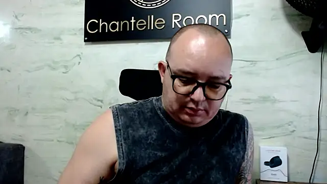 maximo daddy online show from 25, 5, 2026