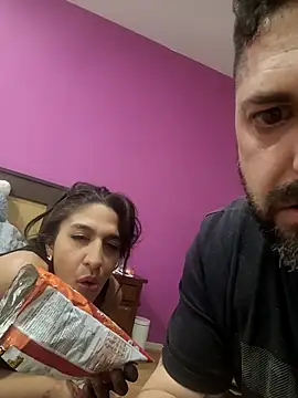 Muchos cogios online show from 18, 4, 2026