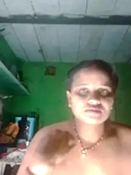 Snapshot of Shivani09900 chatting on 4, 7, 2026 Shivani09900 online show from 4, 7, 2026