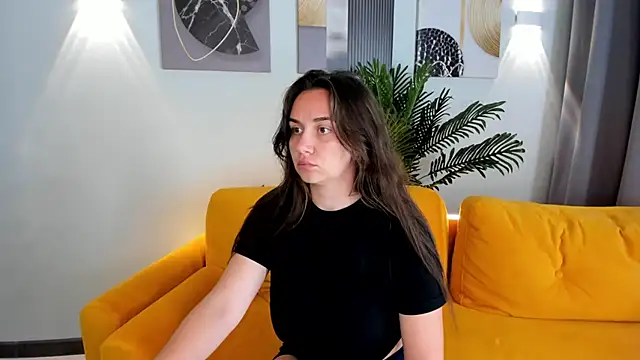 Domirelle online show from 22, 6, 2026