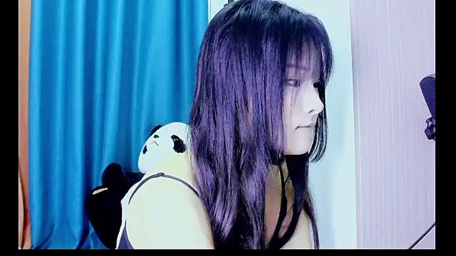 Snapshot of girllong520 chatting on 5, 4, 2026 girllong520 online show from 5, 4, 2026