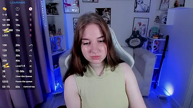 Snapshot of Elisabeth_Binder chatting on 3, 8, 2026 Elisabeth Binder online show from 3, 8, 2026