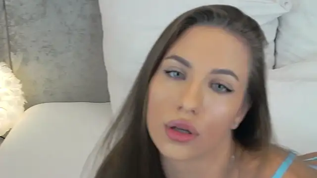 Lana Drake online show from 6, 4, 2026