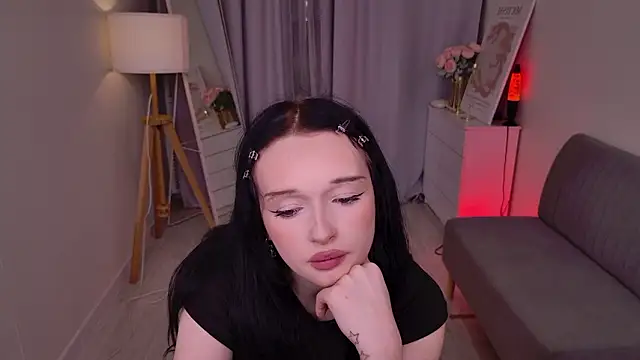 Flora Ray online show from 24, 3, 2026