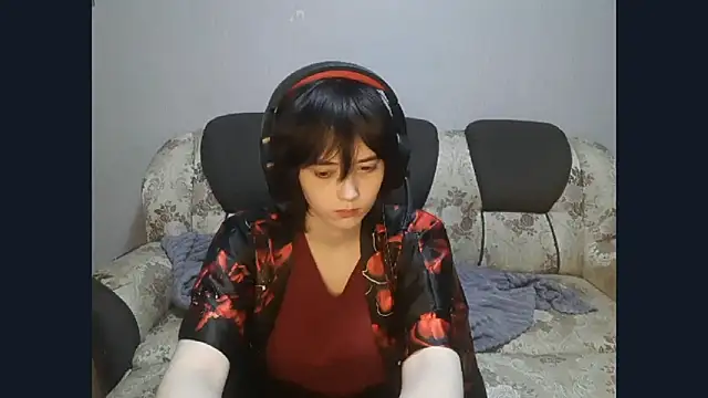 ShaynaLinley online show from 23, 4, 2026