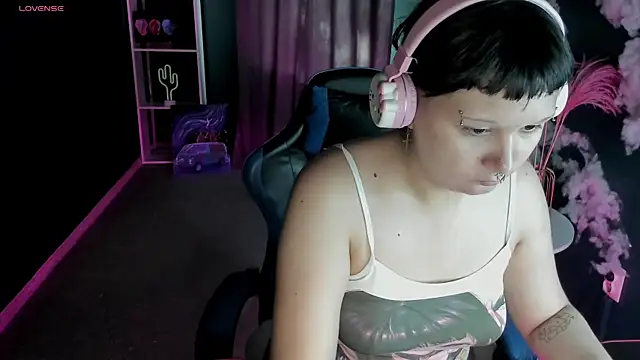 Snapshot of Amelia_goth chatting on 5, 6, 2026 Amelia goth online show from 5, 6, 2026