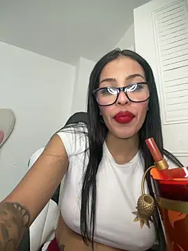 Snapshot of Valerie-S chatting on 11, 6, 2026 Valerie-S online show from 11, 6, 2026