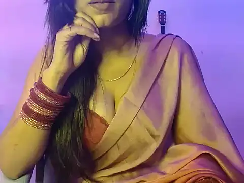Snapshot of SexyNayraa chatting on 10, 4, 2026 SexyNayraa online show from 10, 4, 2026