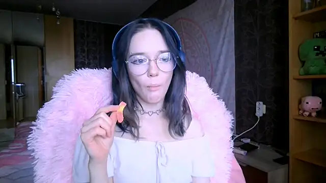 baby onface online show from 27, 4, 2026