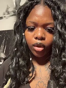 Nyla xox online show from 15, 4, 2026