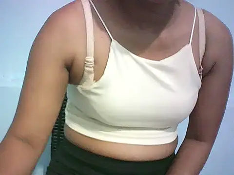 CreamyHotPussy4u online show from 4, 4, 2026