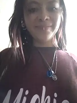 AuroraaMoonn online show from 2, 4, 2026