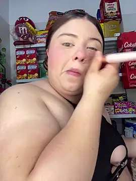 Snapshot of kitty__pinnk chatting on 10, 6, 2026 kitty pinnk online show from 10, 6, 2026