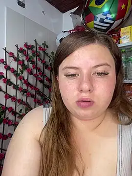 Snapshot of kitty__pinnk chatting on 2, 7, 2026 kitty pinnk online show from 2, 7, 2026
