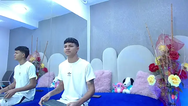 Snapshot of party_duo_playboy chatting on 15, 4, 2026 party duo playboy online show from 15, 4, 2026