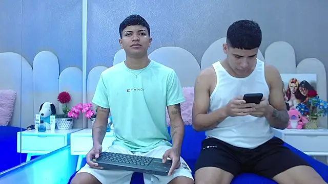 Snapshot of party_duo_playboy chatting on 28, 4, 2026 party duo playboy online show from 28, 4, 2026