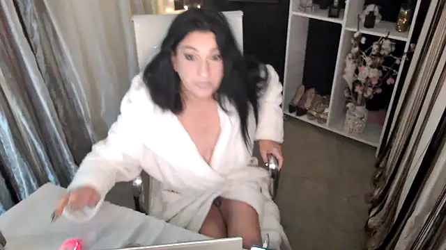 DreamLove2020 online show from 19, 10, 2025