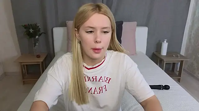 Snapshot of MelissaAvis chatting on 3, 6, 2026 MelissaAvis online show from 3, 6, 2026