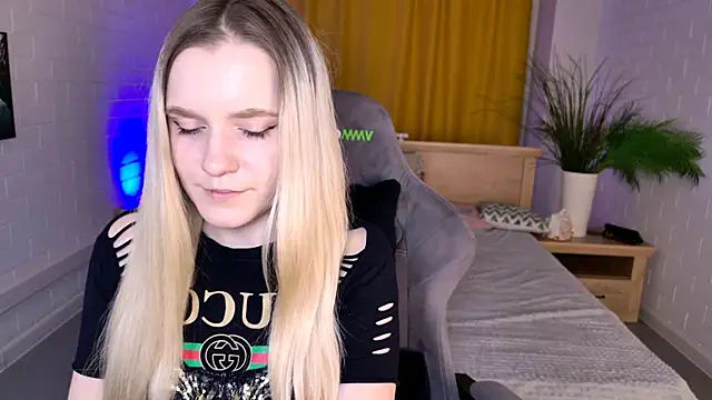 Snapshot of SherriButlers chatting on 24, 4, 2026 SherriButlers online show from 24, 4, 2026