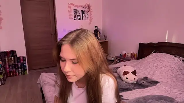 Snapshot of NyelleSpir chatting on 28, 4, 2026 NyelleSpir online show from 28, 4, 2026