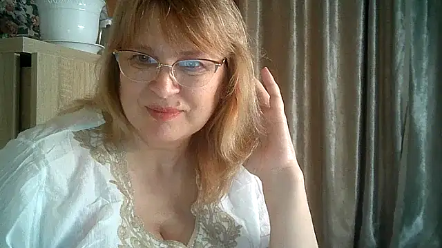 Snapshot of Alina-malina66 chatting on 5, 6, 2026 Alina-malina66 online show from 5, 6, 2026