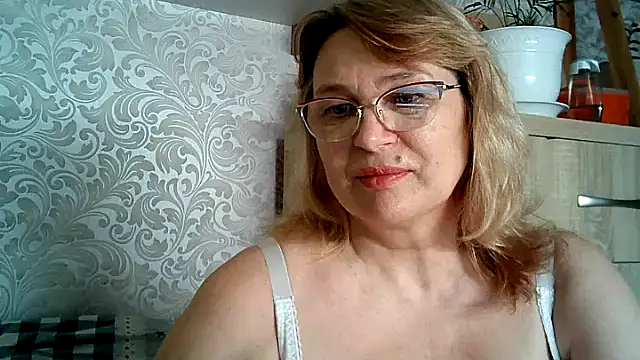 Snapshot of Alina-malina66 chatting on 10, 6, 2026 Alina-malina66 online show from 10, 6, 2026