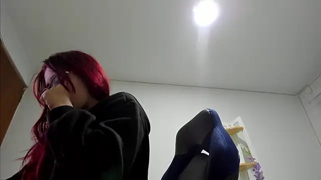 Sara Red X online show from 30, 3, 2026