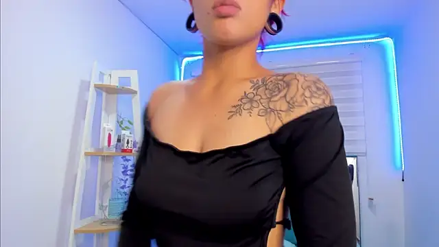 Sara Red X online show from 1, 4, 2026