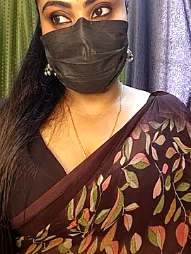 Snapshot of Anushka_flower chatting on 5, 5, 2026 Anushka flower online show from 5, 5, 2026