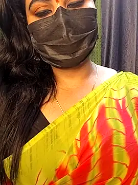 Snapshot of Anushka_flower chatting on 6, 5, 2026 Anushka flower online show from 6, 5, 2026