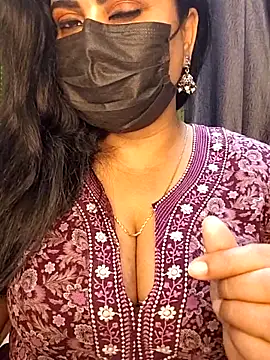 Snapshot of Anushka_flower chatting on 11, 5, 2026 Anushka flower online show from 11, 5, 2026