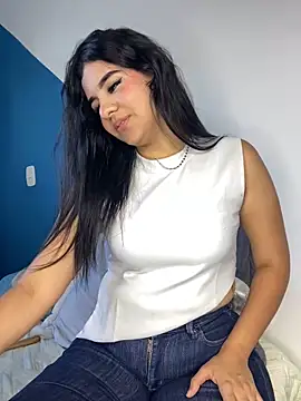 Snapshot of Gabyfosterr__ chatting on 2, 4, 2026 Gabyfosterr online show from 2, 4, 2026