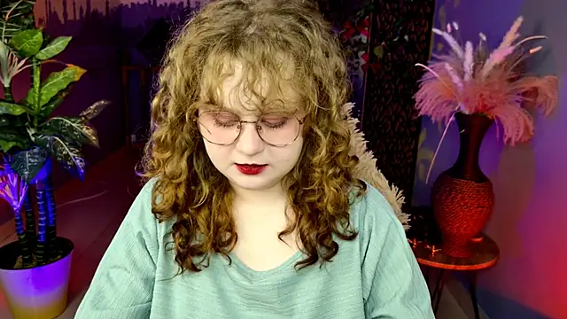 SaraSweetness online show from 14, 4, 2026