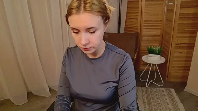 Snapshot of miraiakik chatting on 22, 4, 2026 miraiakik online show from 22, 4, 2026
