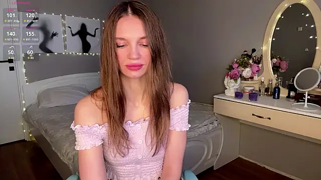 OdetteTrentinella online show from 31, 3, 2026