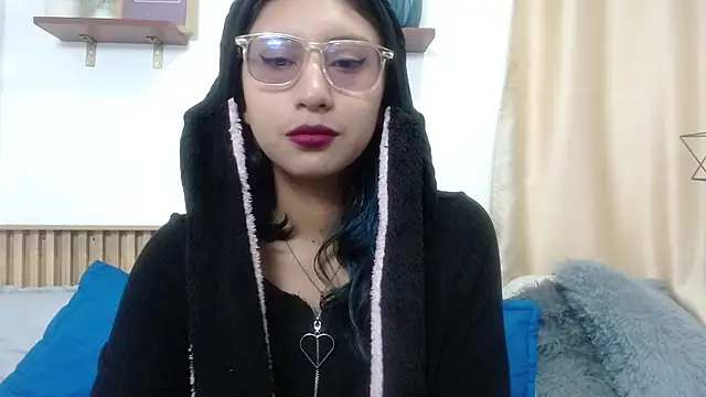 Snapshot of Violet_2003 chatting on 27, 6, 2026 Violet 2003 online show from 27, 6, 2026
