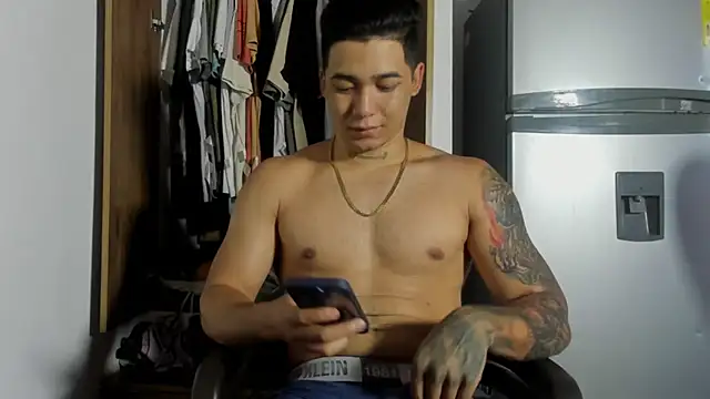 Snapshot of Ares_God_ chatting on 12, 4, 2026 Ares God online show from 12, 4, 2026