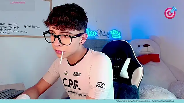 Snapshot of niico_prince chatting on 28, 3, 2026 niico prince online show from 28, 3, 2026