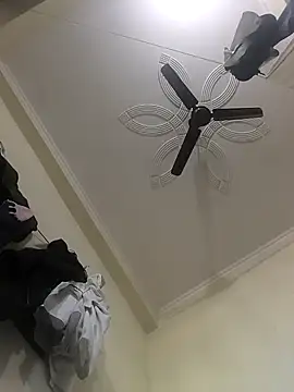 Snapshot of saura545 chatting on 26, 3, 2026 saura545 online show from 26, 3, 2026