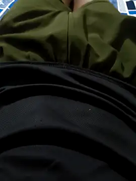 Snapshot of saura545 chatting on 30, 3, 2026 saura545 online show from 30, 3, 2026