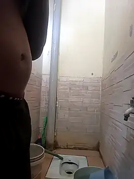 Snapshot of saura545 chatting on 8, 4, 2026 saura545 online show from 8, 4, 2026