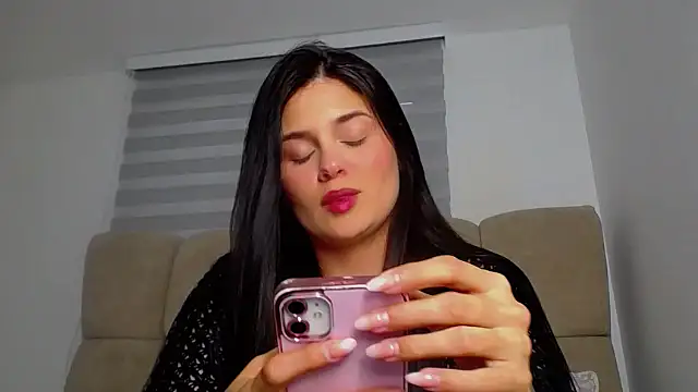 SofiaBanks  online show from 20, 4, 2026